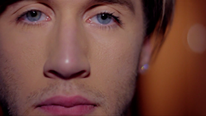 'I Need U More' Crush + Alexandra Ungureanu